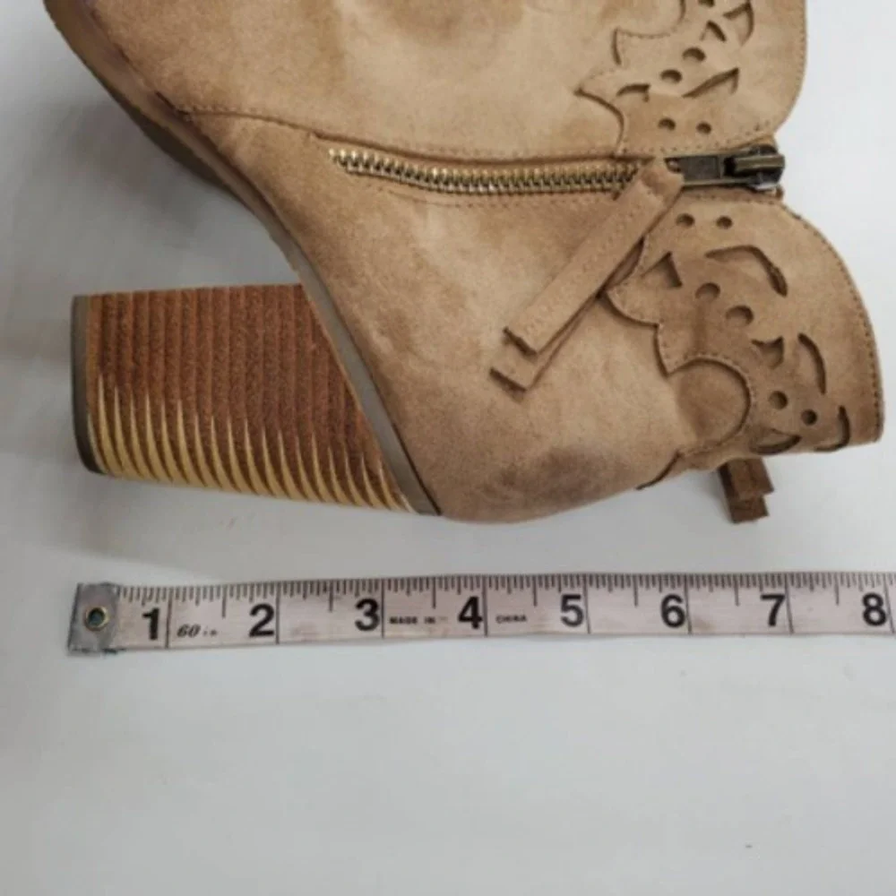 Not Rated Womens Ankle Boots Booties Brown Stacked Heels Side Zip Cutout 6.5